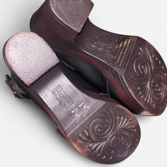 Black and Brown Platform Mules with Slingback Design - Picture 7 of 7